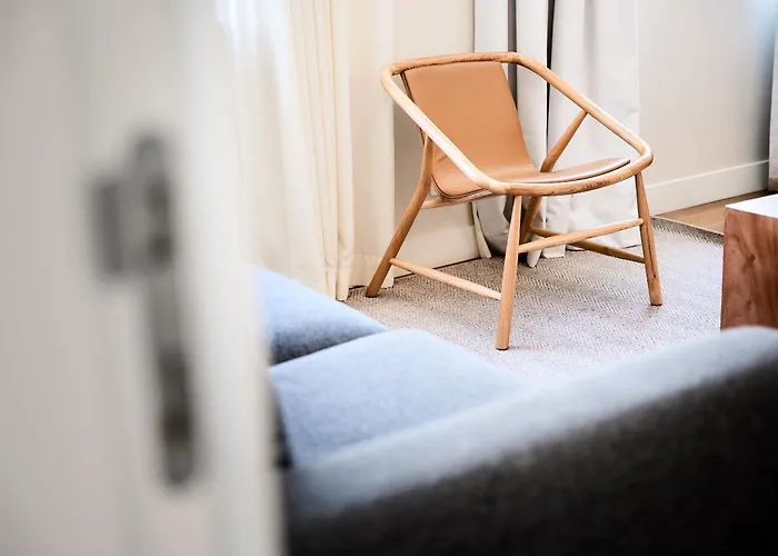 Ando Living - Augusta House